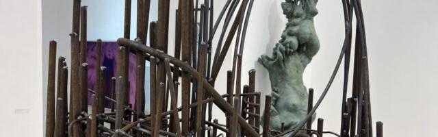Izložba “Oblici hibridnosti“ u Kulturnom centru Srbije u Parizu: Izložene skulpture umetnica Adriane Popović i Aleksandre Kokotović