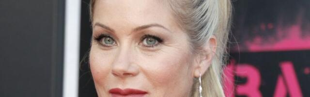 Teški trenuci, ali snažna poruka: Kristina Eplgejt se oglasila iz bolnice i dirnula sve (FOTO)