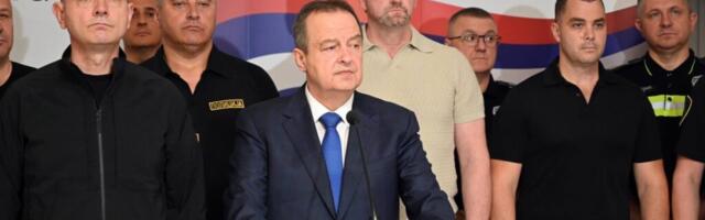 Dačić: Napadi na policiju nisu politika, već ekstremizam i nasilje