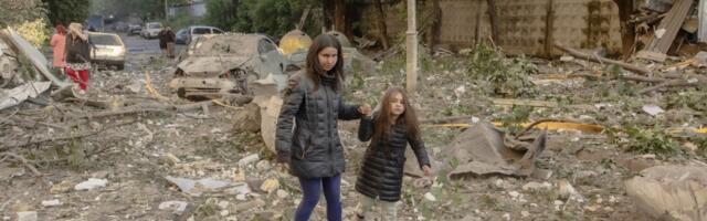 Rusija pokrenula smrtonosni napad dronovima i raketama na Kijev i druge gradove Ukrajine