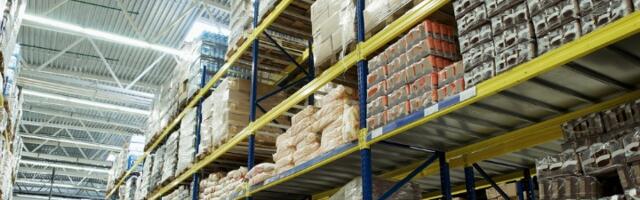 "Ovo je čudo": Kupio magacin za sitne pare, pa se šokirao kada je otvorio vrata (VIDEO)