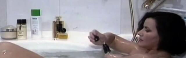 "OTELO SE KONTROLI!" Intimna SCENA sa kolegom bila STVARNA, glumica posle mnogo godina rešila da otkrije kako se osećala: "Nije bio dogovor"