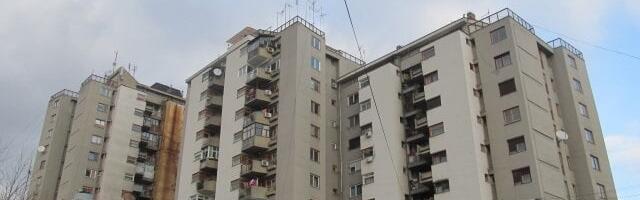 Požar oko 8 ujutro u Bloku Pošta-banka: Stanari uznemireni, povređenih nema