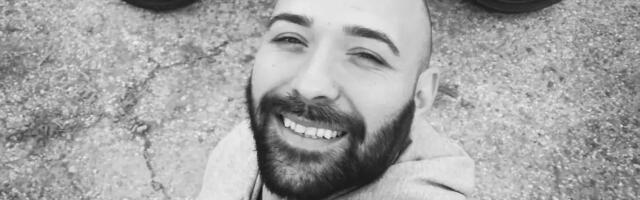 "Namerno me je nervirao..." Pevač o pokojnom bratu Darka Lazića - otkrio detalj sa sahrane koji slama srca