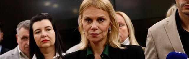 Popović Vučiću: Na jednu laž dodajete drugu