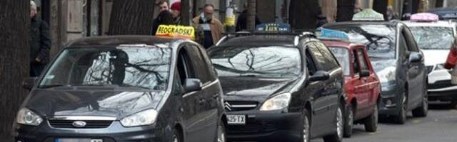 PANIK-TASTERIMA DO POMOĆI KOLEGA:  Policija o evidentiranim nasrtajima na beogradske taksiste