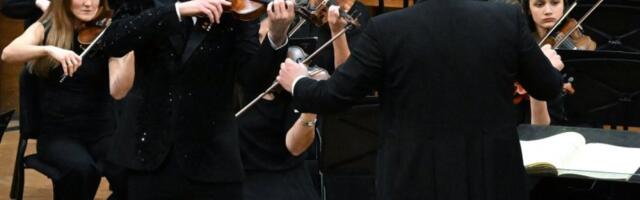 Stefan Milenković i Simfonijski orkestar RTS-a održali koncert u čast Kolarčeve zadužbine (FOTO)