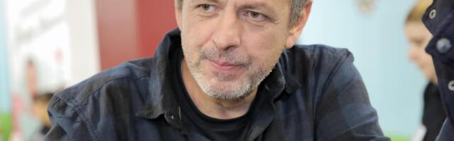 Srđan Valjarević o romanu "Ljudi za stolom": "Pisanje me je držalo dalje od očajavanja"