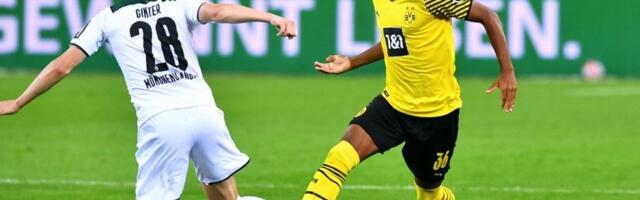 Derbi dve Borusije čuva Dortmundu nadu o tituli