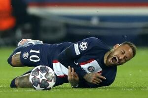 Тренер Пари Сен Жермена: Густ распоред је разлог зашто се Нејмар повредио