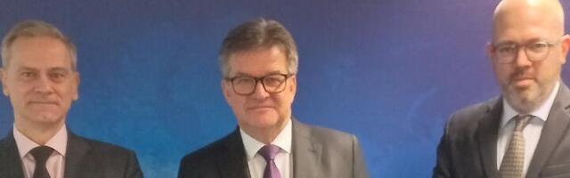 "Predsednik Srbije minira reformsku agendu!"