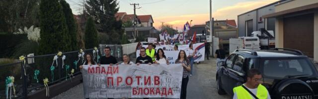 "Hoću moju Srbiju nazad": Skup protiv blokada održan u Vinogradima (FOTO)
