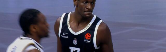 Raspad crno-belih: Partizan nije postigao poene celih šest minuta, a onda je usledio autokoš...