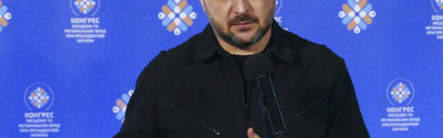 Зеленски: Одустајањем од нуклеарног оружја Украјина упала у нефер игру