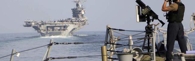 AMERIČKA MORNARICA ČISTI MINE U ORMUSKOM MOREUZU: Dva razarača počala da uklanjaju projektile