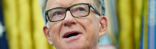 Bivši britanski ambasador u SAD Mendelson pod istragom EU zbog zloupotrebe službenog položaja