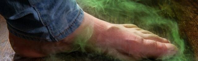 Stopala vam strašno smrde? Čarape i patike nisu samo problem - ovo su uzroci