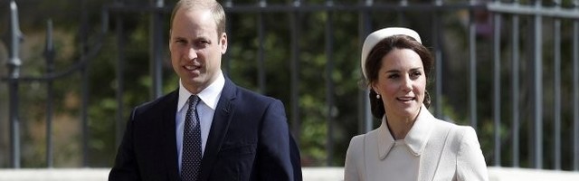 U KRALJEVSKOM STILU! Kejt Midlton prošetala u RASKOŠNOJ HALJINI, pa zasenila princa Vilijama!