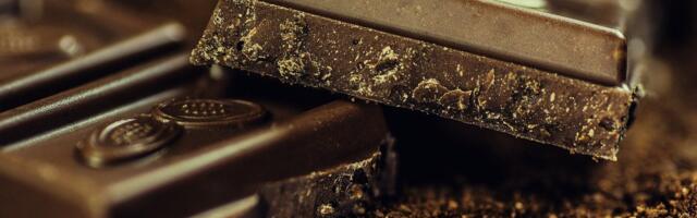 Vlasnik kompanije koja proizvodi čuvenu čokoladu prodao svoj deo: Evo ko preuzima „Bracu i seku“
