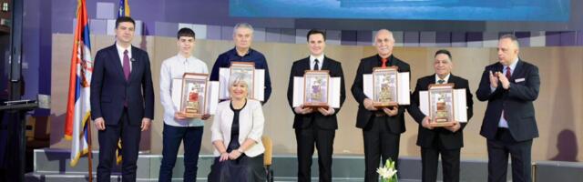 Dodeljene nagrade “11. januar”