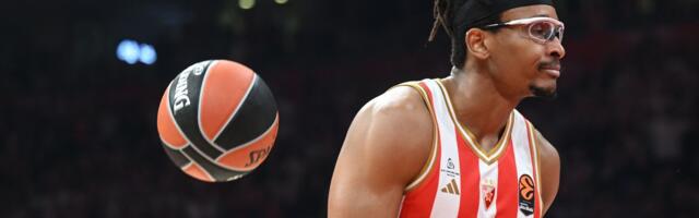 "Starim... Bole me leđa!" Moneke o povratku u Vitoriju: Samo treba da pobedimo