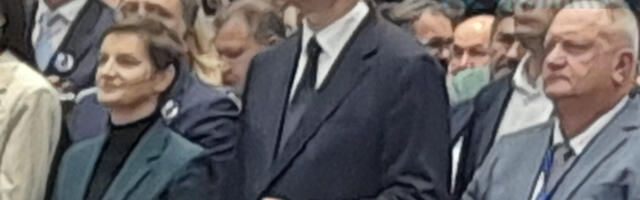Vučić: Građani da prijave bahate funkcionere SNS-a