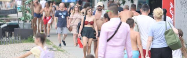 Dan na Adi Ciganliji za oko 2.000 dinara po osobi! Cene na "beogradskom moru" ove godine šokirale kupače (FOTO)