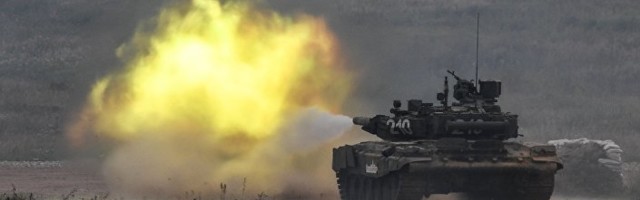 Украјина се похвалила будућим оружјем: Дрон „уништава“ руски тенк Т-90 /видео/