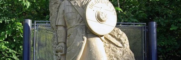 Urnebesna Ronaldova statua dobila je dvojnika u Škotskoj