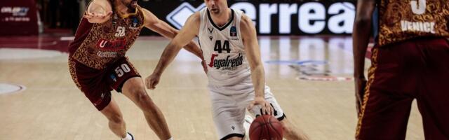 TEO OPET DRŽI ČAS Sjajna partija srpskog plejmejkera, dirigovao ekipom i doneo pobedu u Evropkupu /VIDEO/