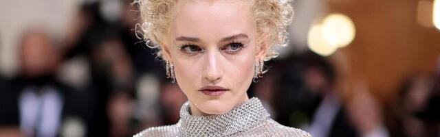 Julia Garner, zvezda serije “Inventing Anna”, glumi Madonnu u novom biografskom filmu