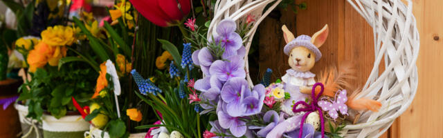 10 lakih i zabavnih ideja za uskršnju dekoraciju ulaznih vrata