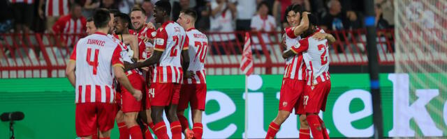 ZVEZDA PREDSTAVILA TREĆU GARNITURU DRESOVA Povratak u vreme Rajka Mitića i motiv sa stadiona JNA! (FOTO)