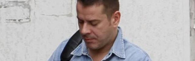 Zalizana duga kosa, minđuša u uhu i karirana košulja: Evo kako je Vlado Georgiev izgledao na početku karijere, isplivala njegova NIKAD VIĐENA fotografija (FOTO)