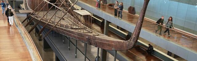FOTO: Posetioci Velikog egipatskog muzeja mogu da gledaju sastavljanje čamca faraona