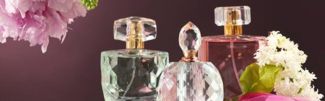 Parfemi koji su večni hit: 5 ženskih mirisa koji nikada ne izlaze iz mode (FOTO)