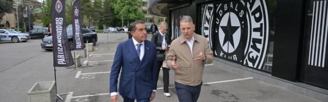 NOVA BRUKA UPRAVE PARTIZANA! Saradnik Donalda Trampa najavio posetu Humskoj - niko od čelnika ga nije dočekao!