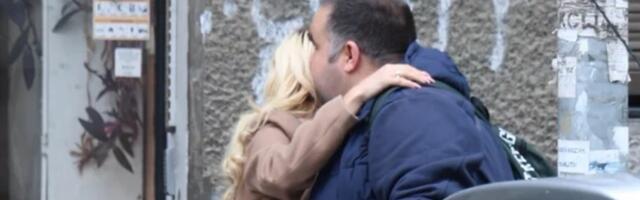 PAPARACO KOJI JE PODIGAO SRBIJU NA NOGE: Jovanu Jeremić smo uhvatili kako se ljubi sa drugim muškarcem par dana nakon raskida sa Draganom Stankovićem!