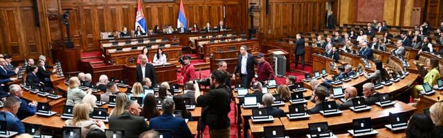 SKUPŠTINA SRBIJE: Poslanici danas nastavljaju raspravu o izmenama izbornih zakona