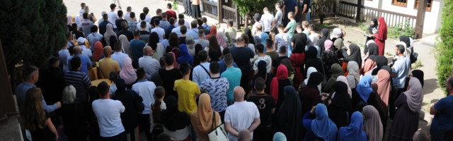 VELIKI BROJ ZAINTERESOVANIH – U Medresi “Gazi Isa-beg” održan prijemni ispit