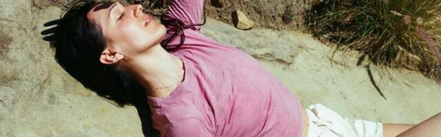 "U njoj su izmešane 3 religije": Ćerka čuvenog glumačkog para nosi ime boginje pobede, od njene lepote zastaje dah (FOTO)