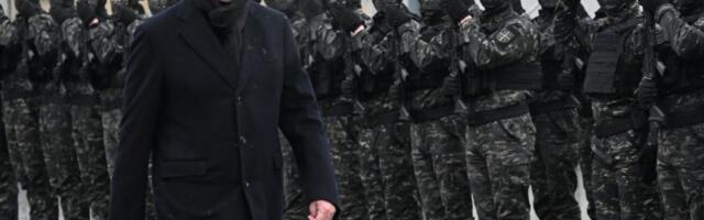 Vučić: Služenje obaveznog vojnog roka može da ima uticaj na privredu nekog grada kao da je otvorena nova fabrika