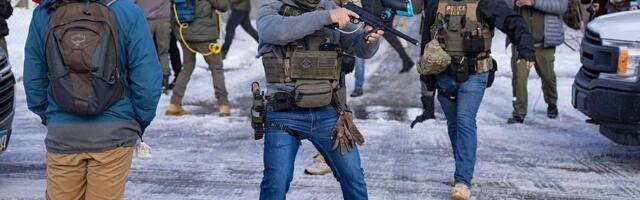 Šta je ICE u Americi i kakva ovlašćenja imaju agenti da upotrebe silu