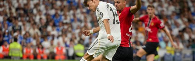 Arda, šta ovo bi?! Navijač slučajno snimio viralni snimak, pogledajte šta je Guler uradio nakon izgubljenog finala Superkupa /VIDEO/