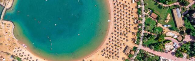 U zagrljaju lagune: Desert Rose Resort 5★ i umetnost odmora