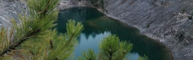 Kopali rudu i ostavili rupu, a onda je priroda stvorila pravo čudo! Neverovatan srpski tirkizni dragulj! Foto