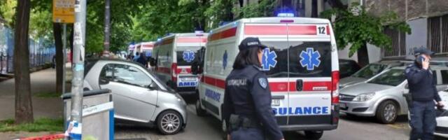 PRVE SLIKE I SNIMCI PUCNJAVE U OSNOVNOJ ŠKOLI! Veliki broj patrola policije i ekipa Hitne pomoći (VIDEO/FOTO)