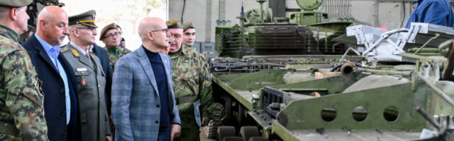 Ministar odbrane Miloš Vučević posetio Tehničko-remontni zavod i kompaniju “Sloboda“ (FOTO)