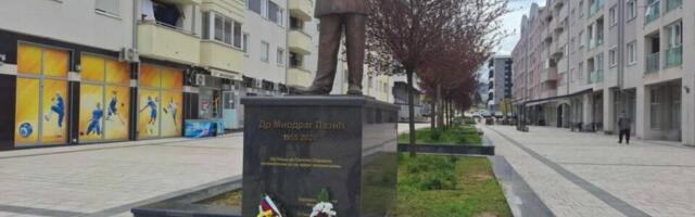 PET GODINA OD SMRTI DOKTORA LAZE: Ilidžanci pamte svoje junake