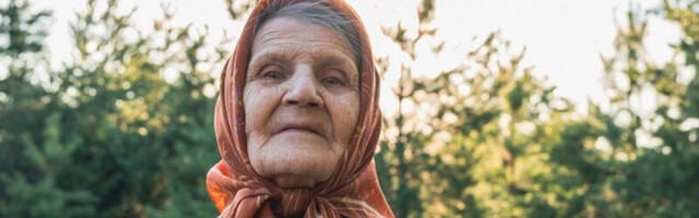 OVO SELO IMA SAMO JEDNU STANOVNICU - BAKU SMILJU (87) KOJA ŽIVI POTPUNO SAMA! Kada su pripadnici Crvenog krsta došli kod nje zatekli su ŠOK PRIZOR! (VIDEO)